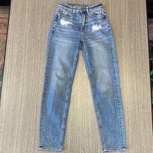 American Eagle Outfitters Light Blue mom straight high rise Jeans